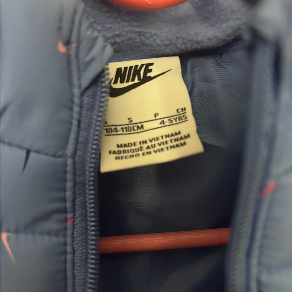Nike kids puffer